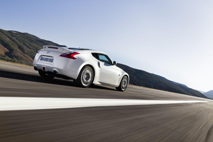  Nissan 370Z GT Edition 2011 года  (фото 2 из 36)